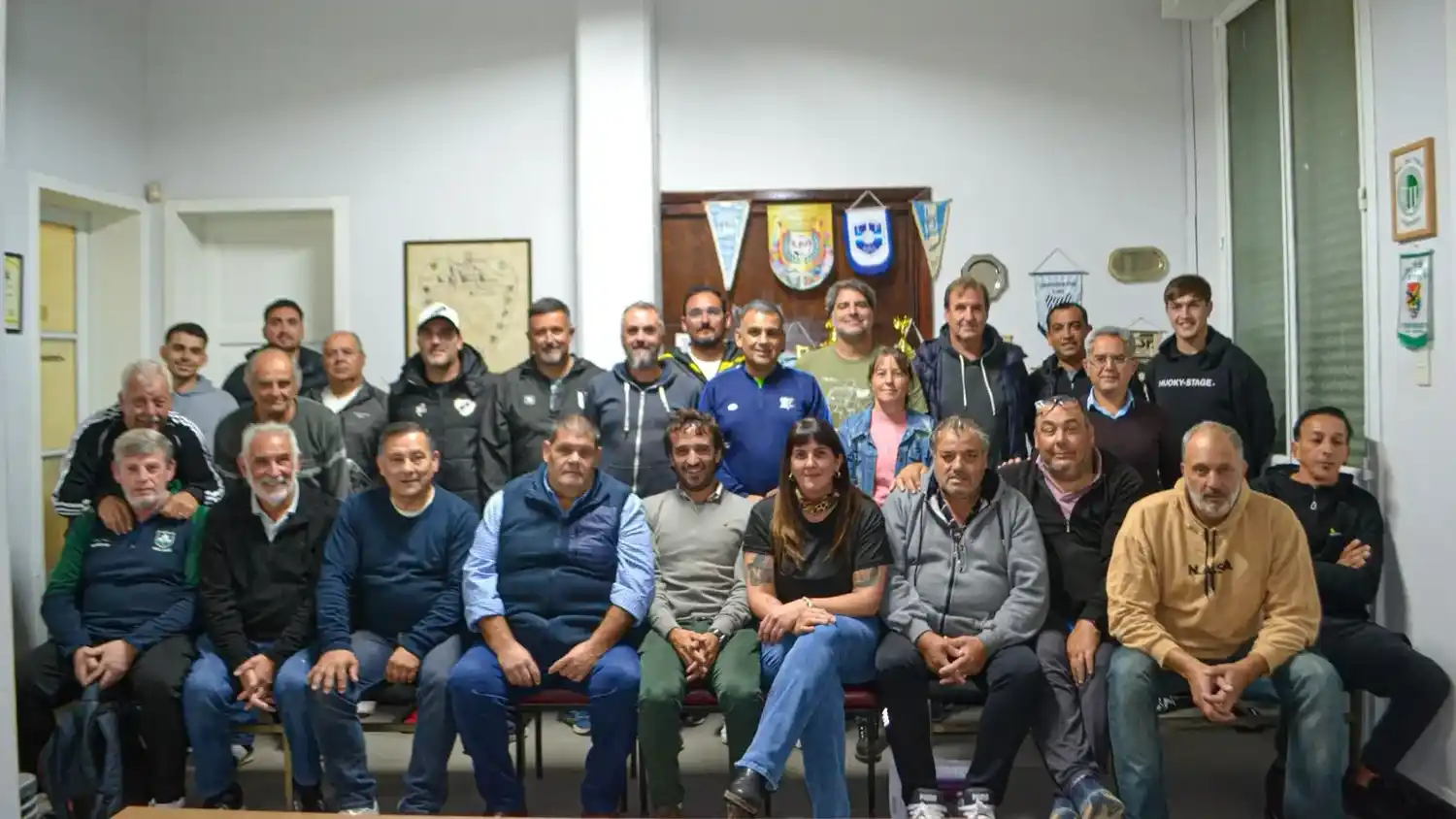 La Liga Tandilense de Fútbol y su grupo de trabajo.