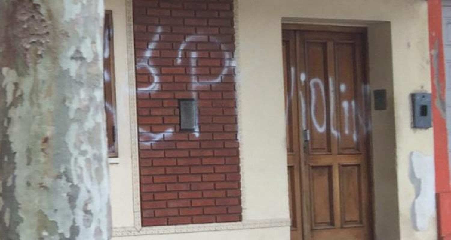 Denuncian faltantes en la casa de los docentes abusadores y apuntan contra allegados al matrimonio