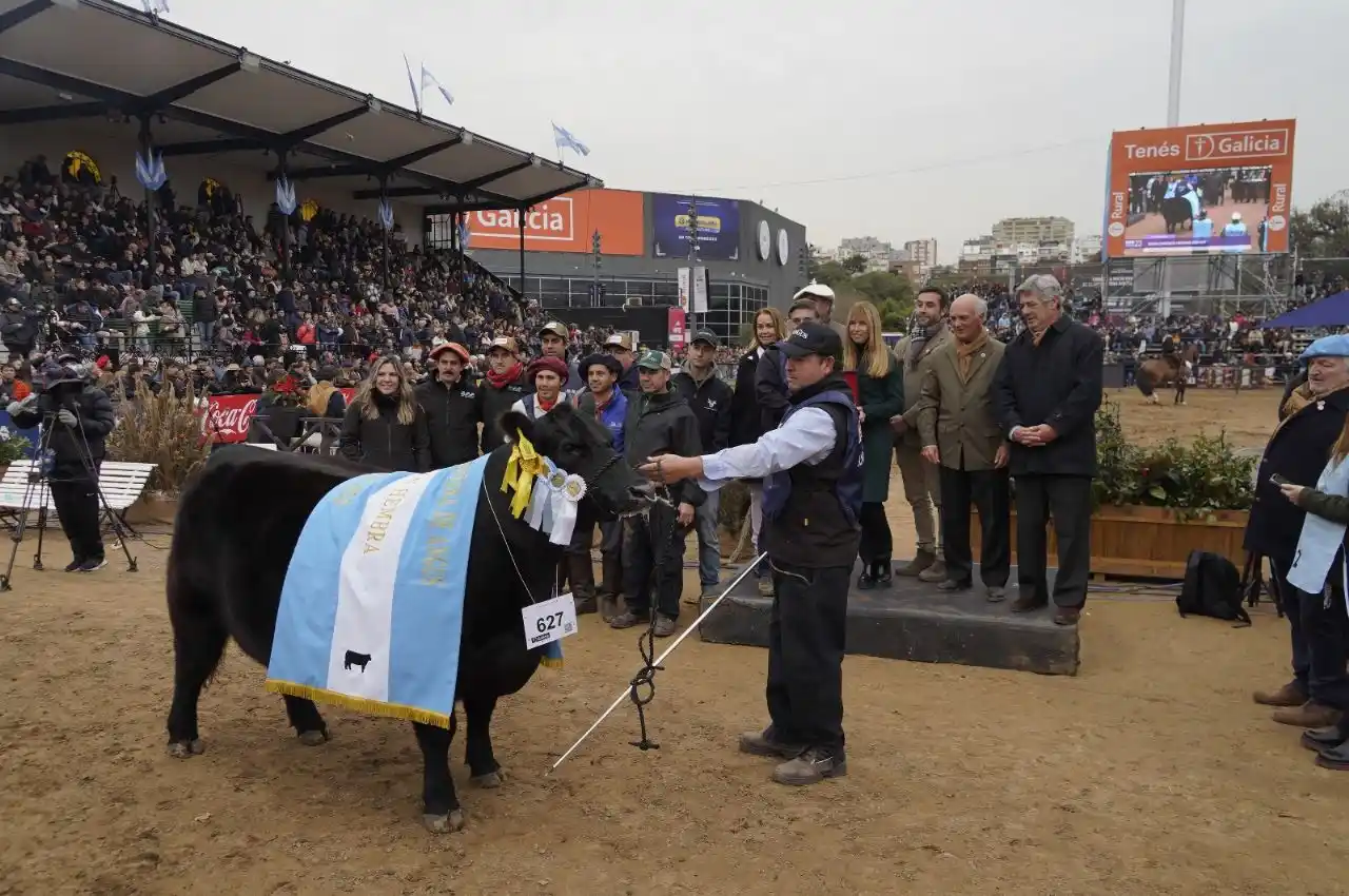 La Gran Campeón Hembra fue para Los Murmullos y la Reservada para Spinella