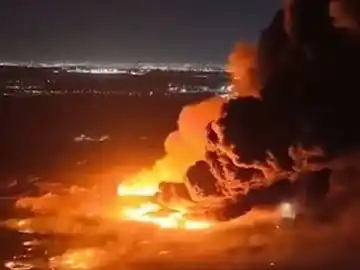 Explosiones y un incendio sacudieron un polo industrial de Ezeiza: más de 20 heridos y un amplio operativo de emergencia