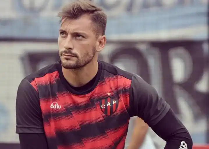 Fútbol Nacional: Matías Budiño se despidió de Patronato