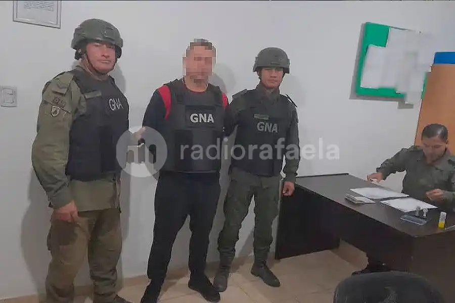 Detuvieron, intentando entrar a Argentina, a un hombre buscado por la INTERPOL de Polonia