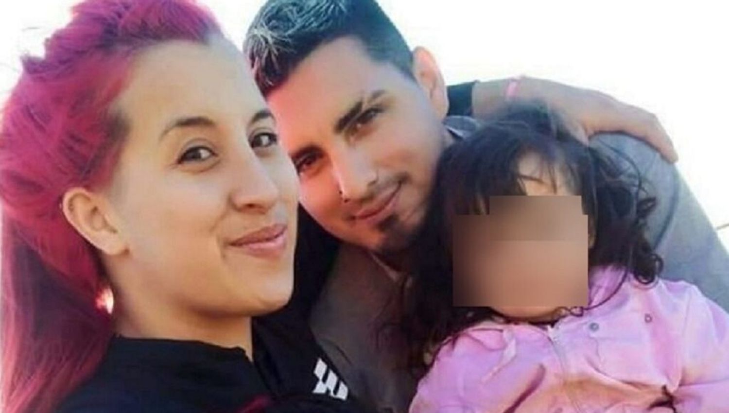 Familiares de los fallecidos en el accidente en Gualeguaychú piden ayuda para trasladar los cuerpos