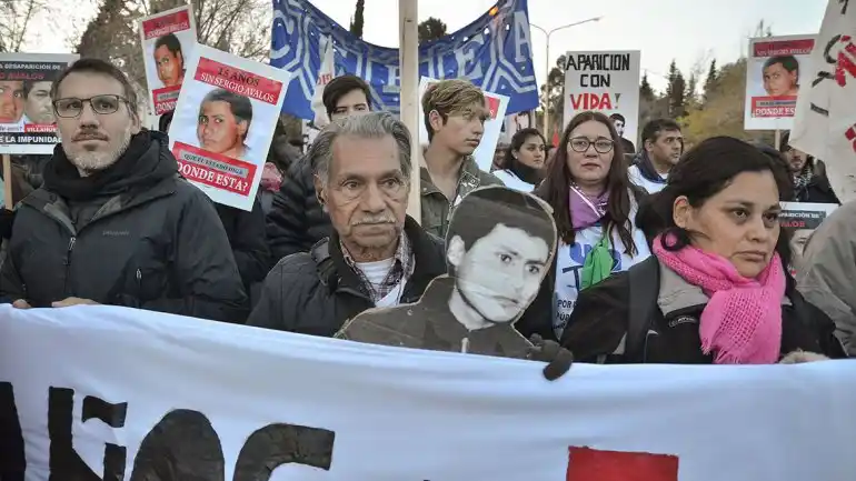 Neuquén ofrece una recompensa por información sobre Sergio Ávalos