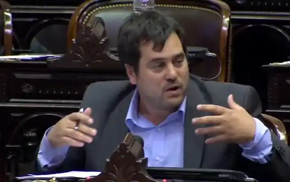 “Por un lado están los perritos y por el otro estamos los asesinos”