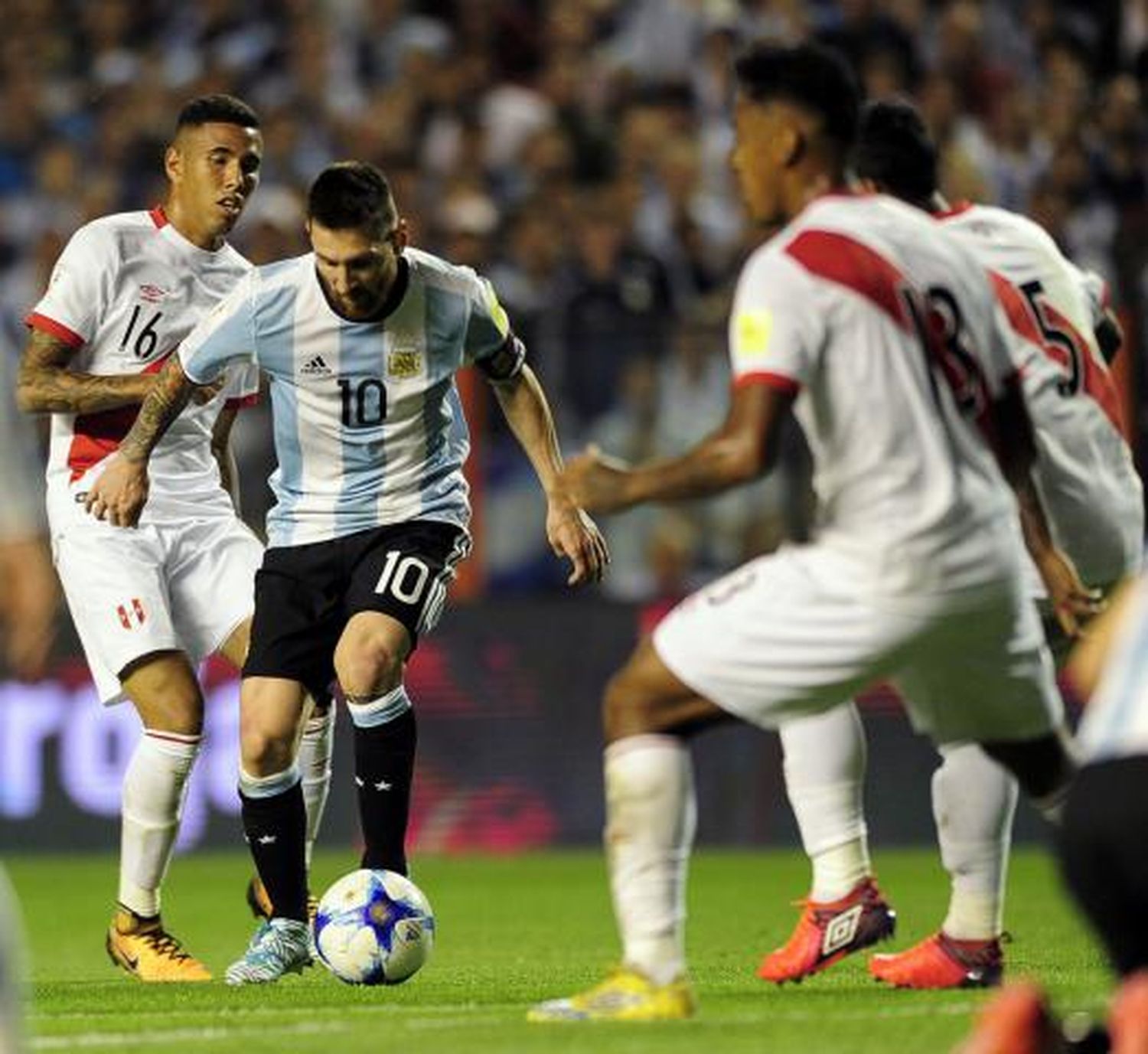 El uno x uno de Argentina frente a Perú