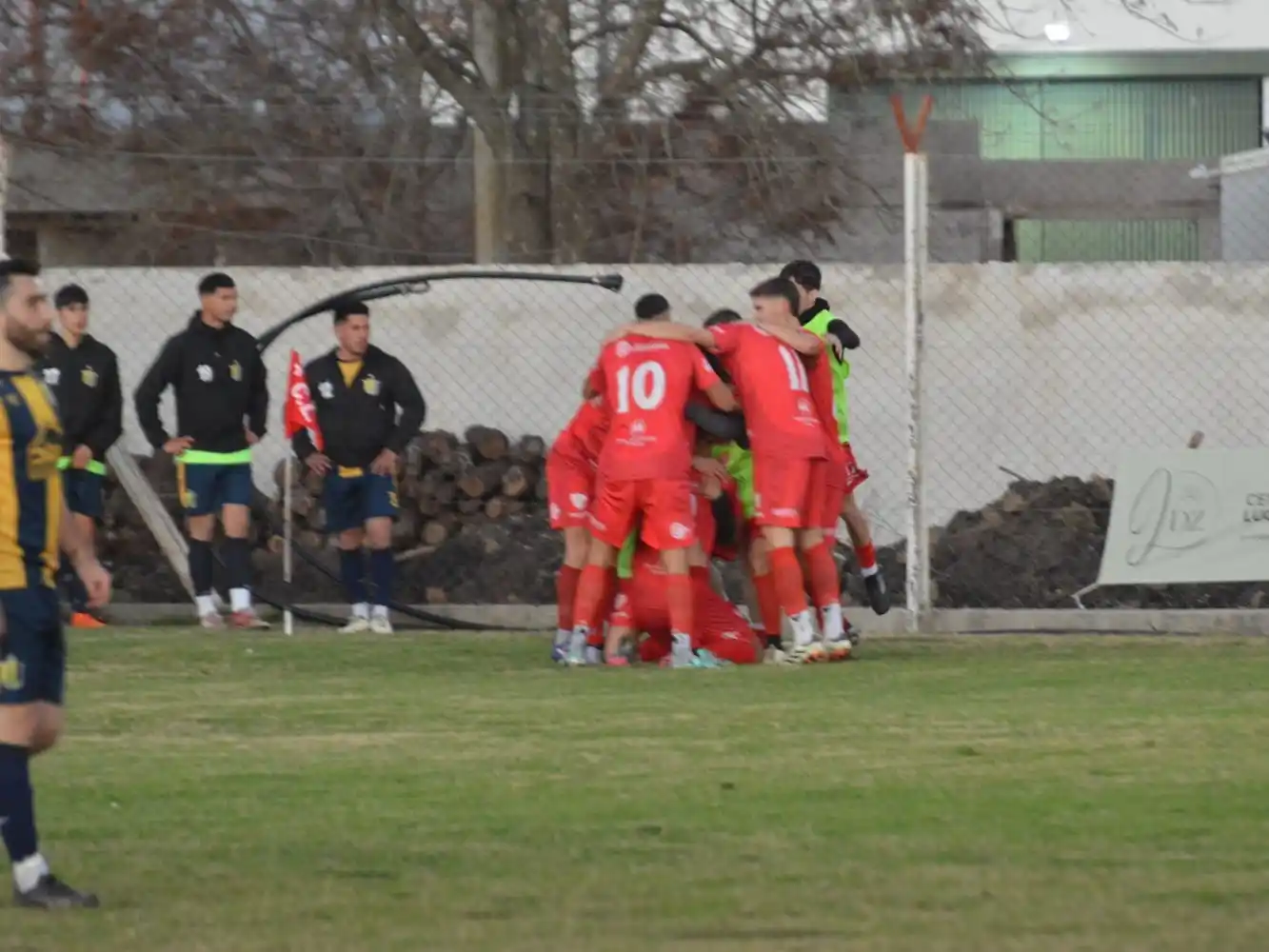 Grito de desahogo. Escalante volvió a convertir un gol después de dos meses.  (crédito: Magaa Escalante).