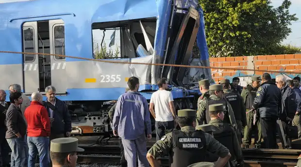 El tren del atraso y el dolor