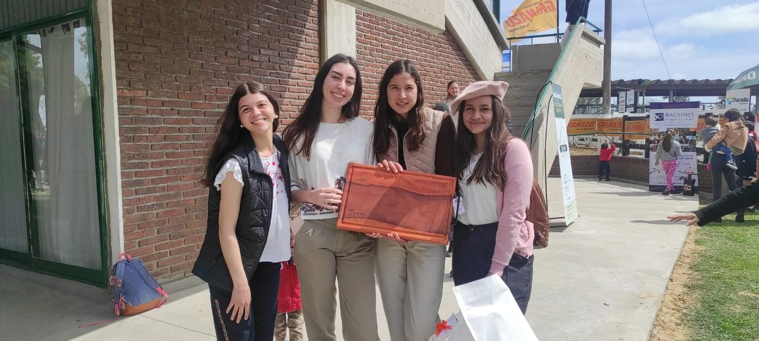 Alumnos de UNER fueron reconocidos por su labor como jurados en la Expo Rural