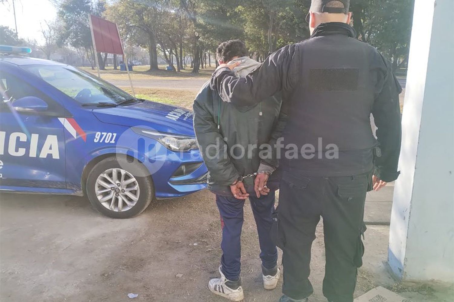 Grave episodio: terminó detenido por herir a su hermana con un arma blanca