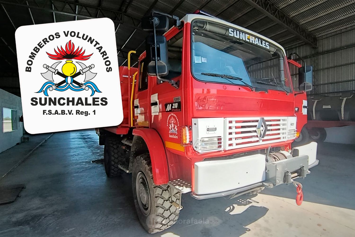 “Después de meses de espera, hoy ya está en servicio”: los Bomberos de Sunchales sumaron una nueva autobomba