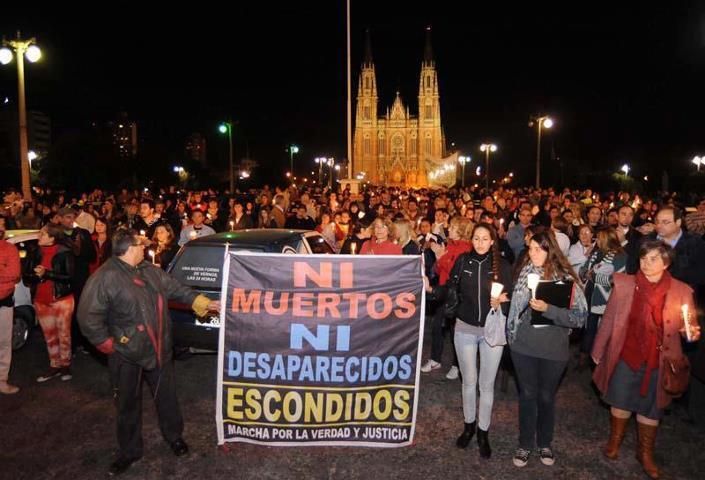 Indignados: La Plata marcha contra Bruera a un mes del trágico temporal