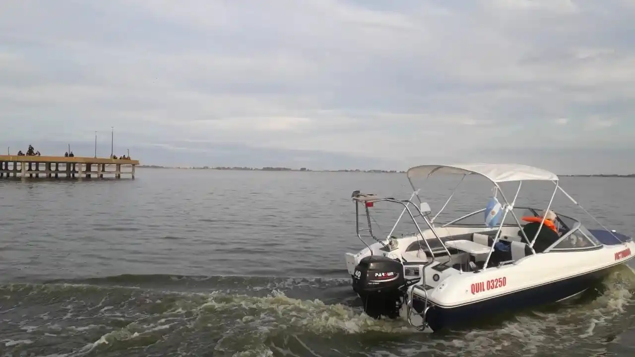 Desconexión total: Paseos en lancha por la laguna de Chascomús