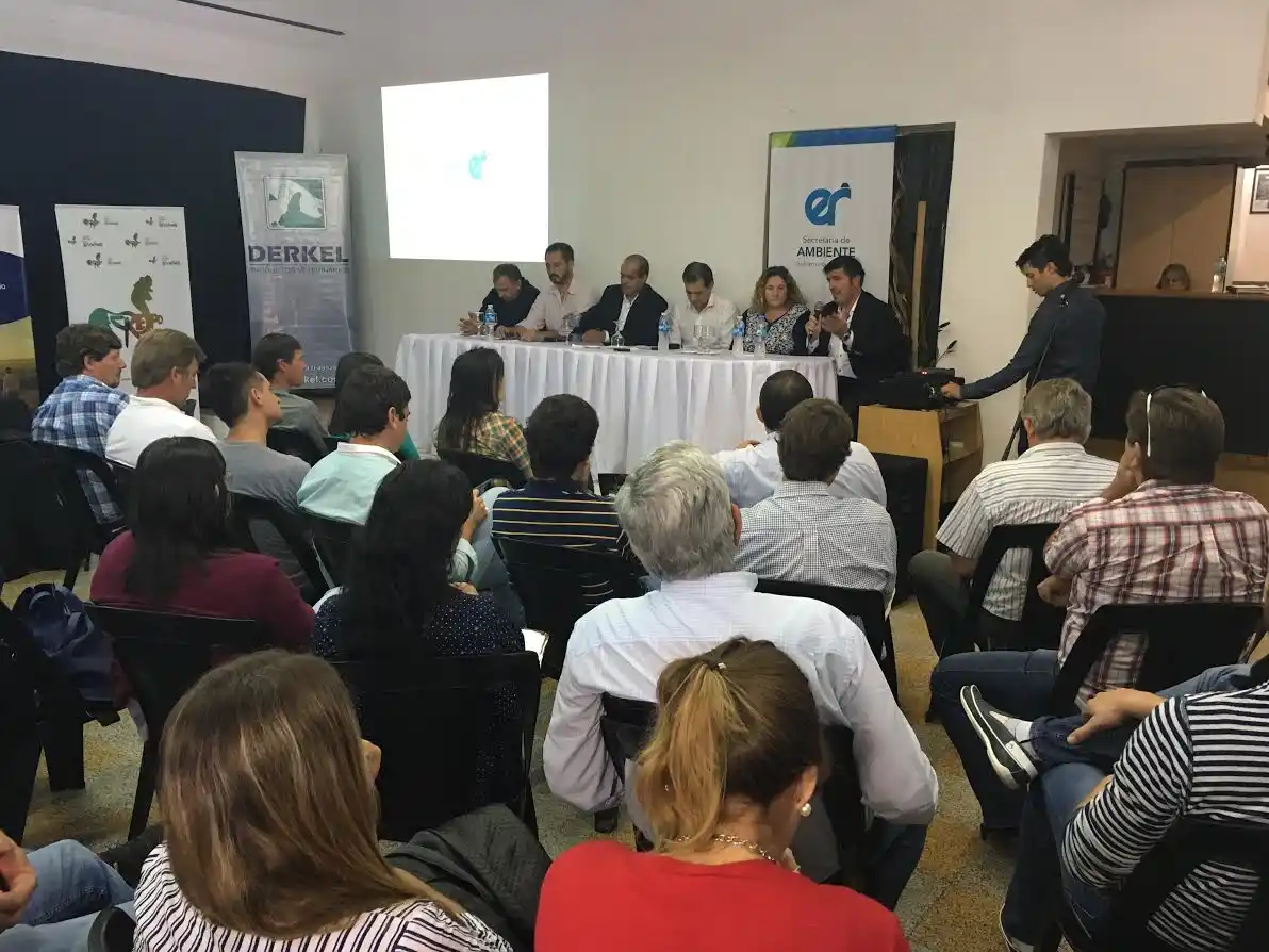 Buscan solucionar un conflicto con la certificación uso de suelo para habilitaciones de granjas