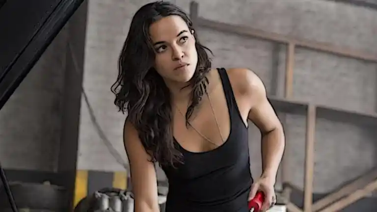 Actriz de Rápidos y Furiosos criticó a la comunidad progre de Hollywood: “Creo que son estúpidos”