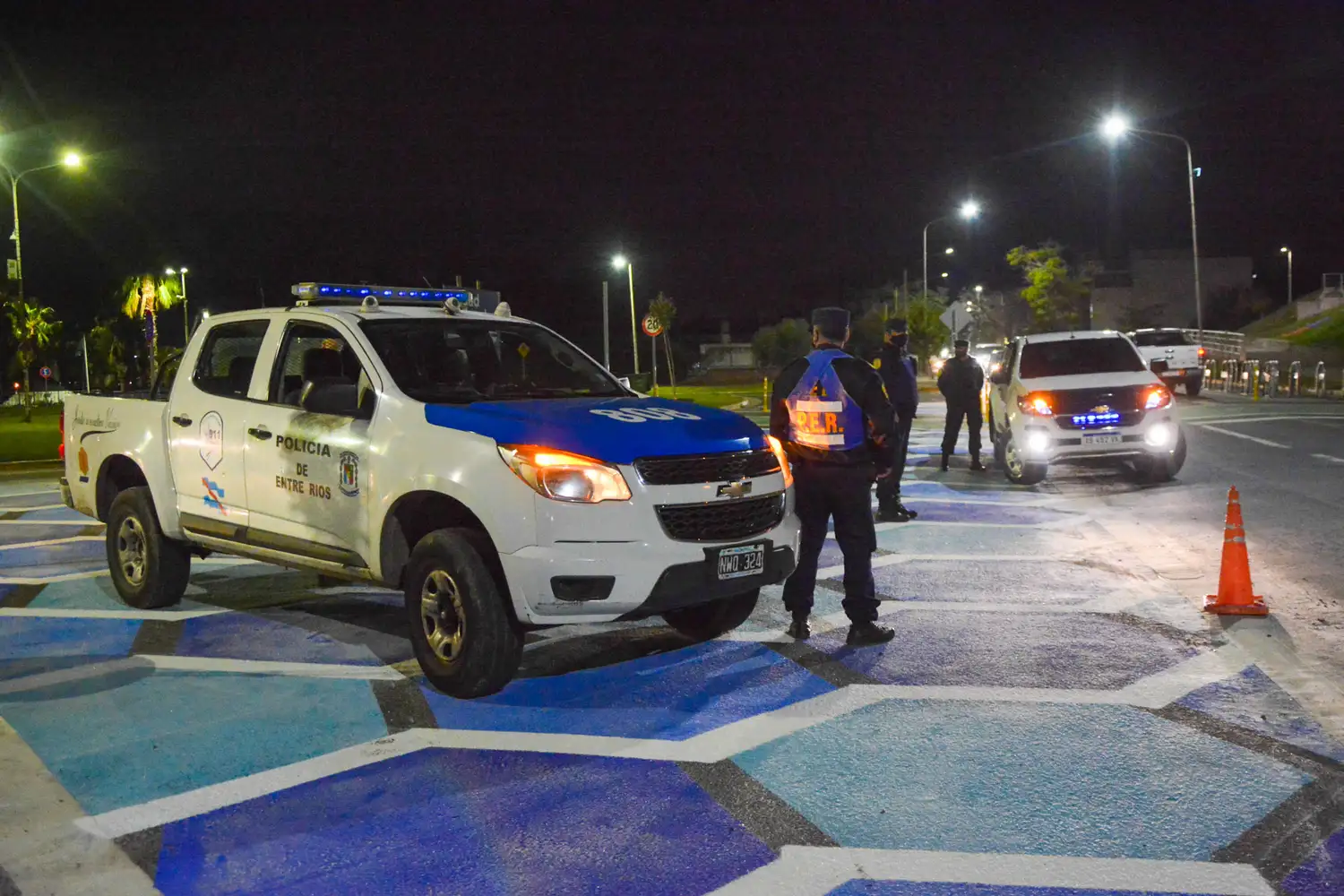 La Policía desplegó operativos de control en las 17 departamentales