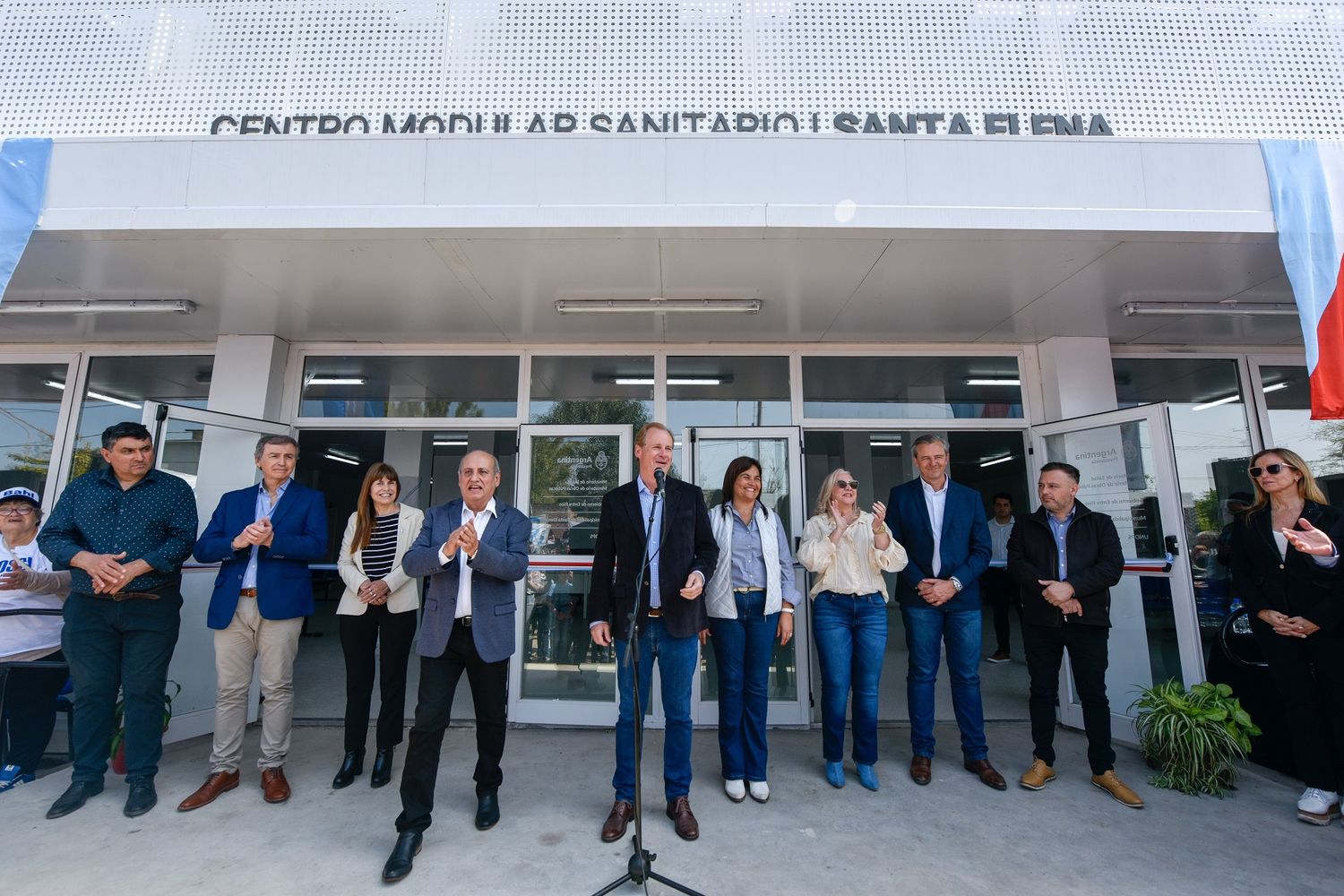 El gobernador Gustavo Bordet en Santa Elena