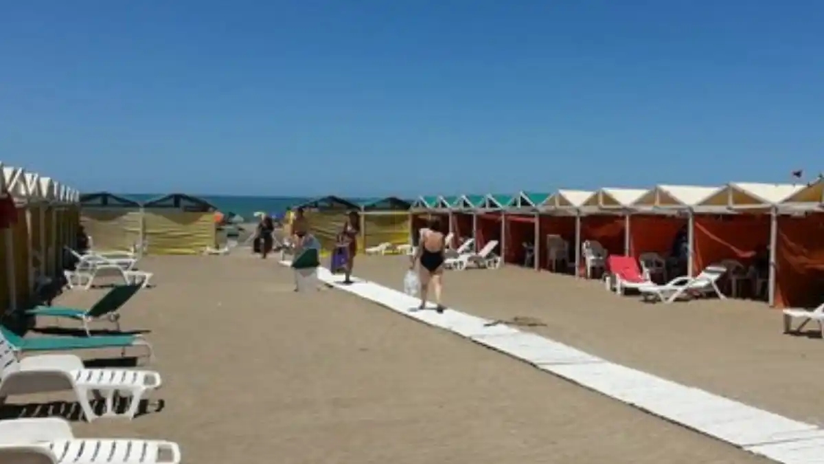 En un balneario de Punta Mogotes analizan pasillo exclusivo para vacunados