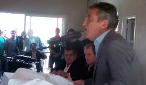 Urribarri al propio FpV: “El que quiere irse, que se vaya”