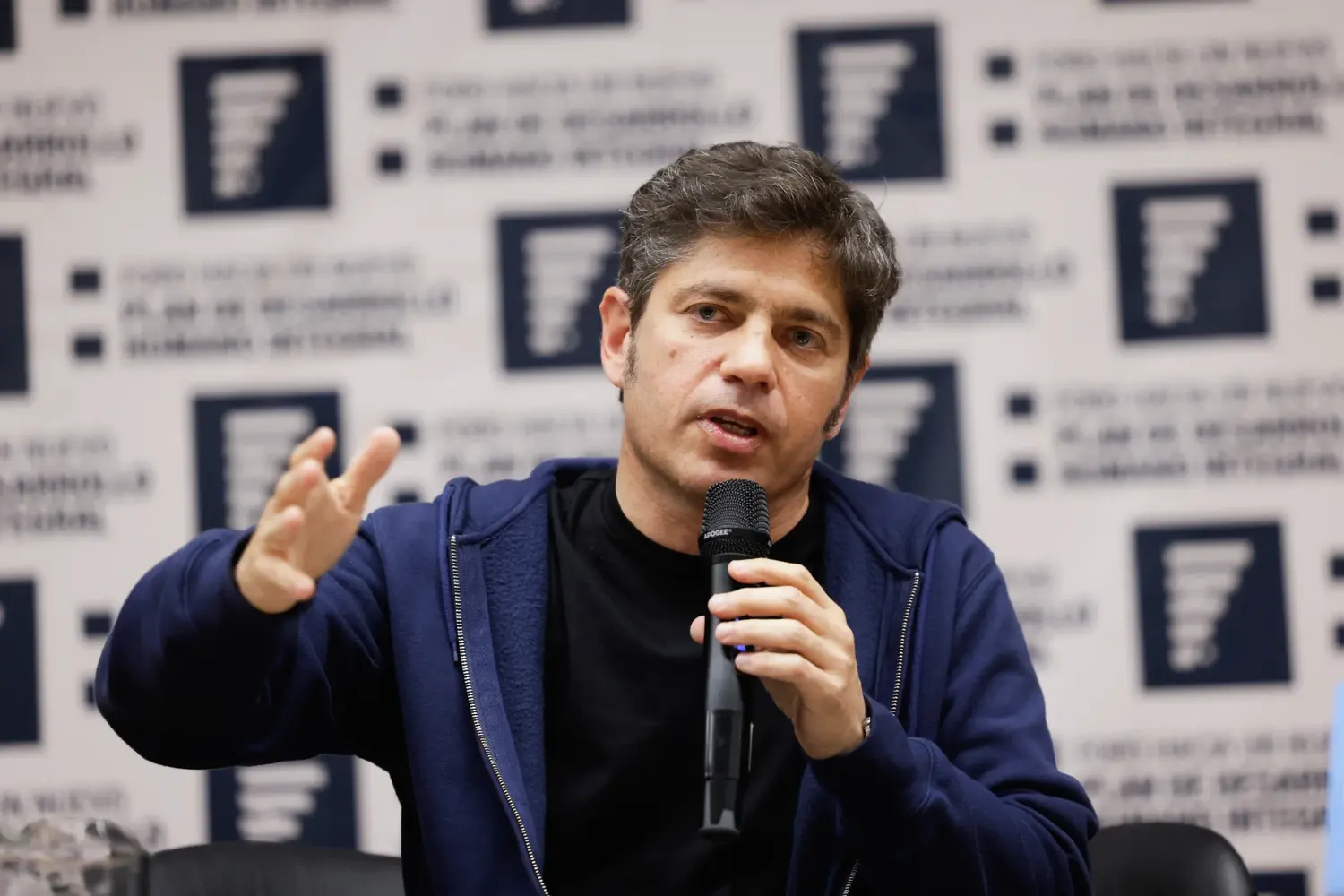 Axel Kicillof encabezó el cierre del Foro Hacia un Nuevo Plan de Desarrollo Humano Integral junto a Juan Grabois y Ofelia Fernández.