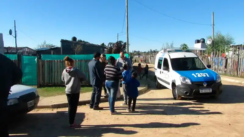 Un joven asesinó de tres disparos a su tío que trató de defender a su hijo