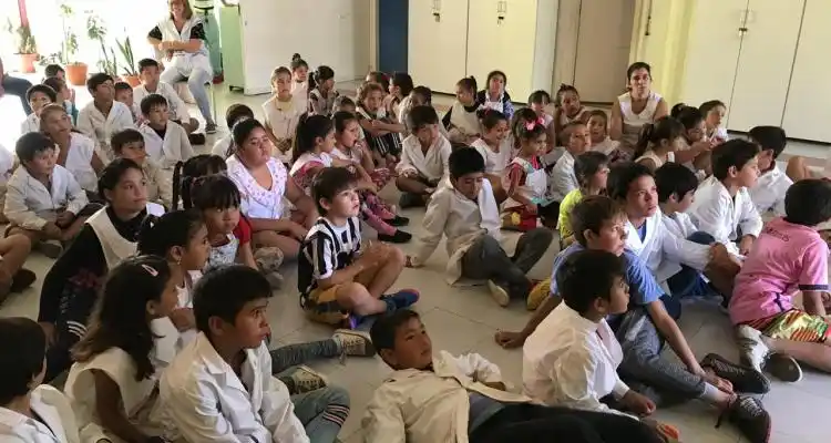 Salud: charlas y actividades de prevención en escuelas y barrios