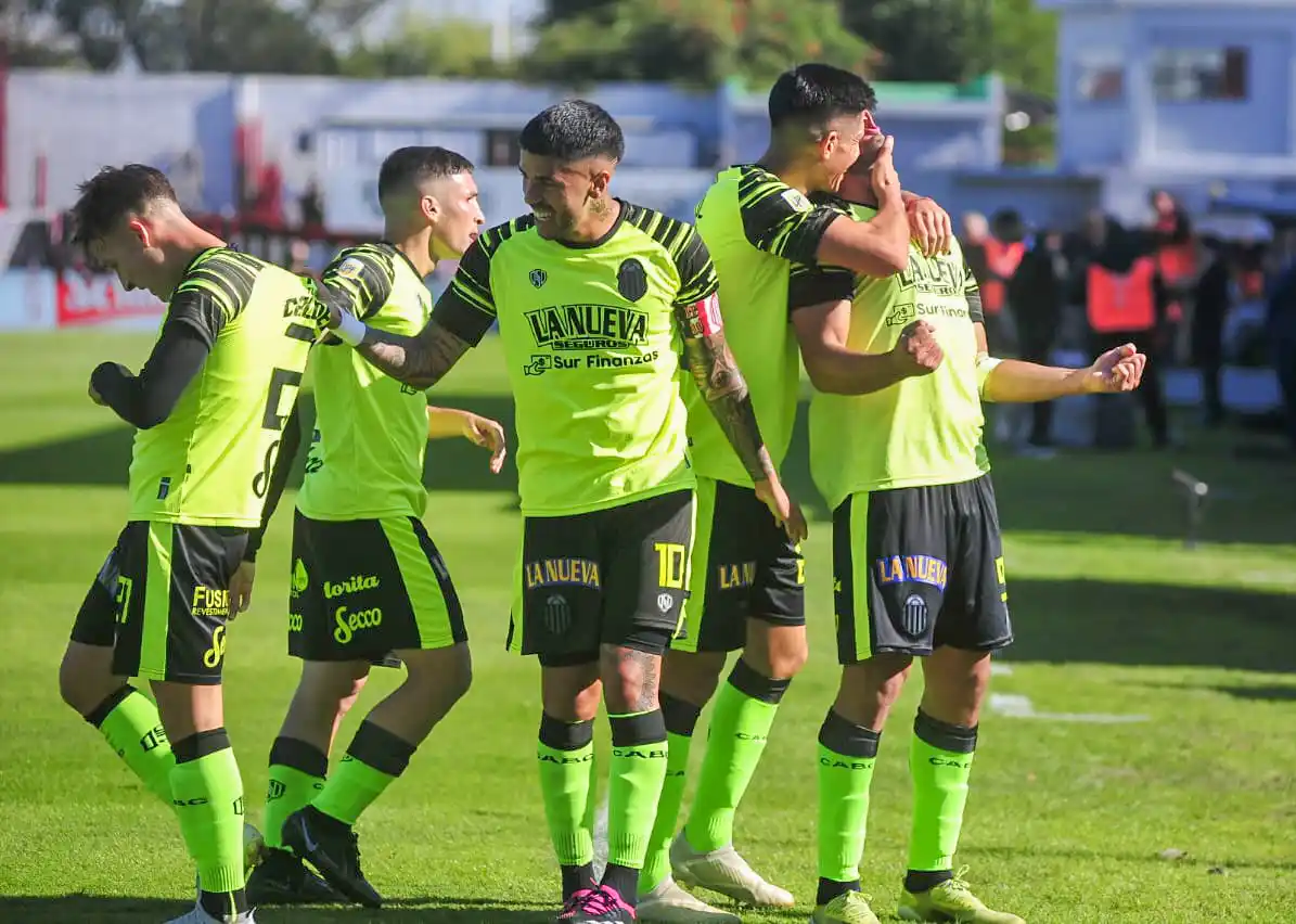 San Lorenzo sufrió un muy inoportuno traspié
