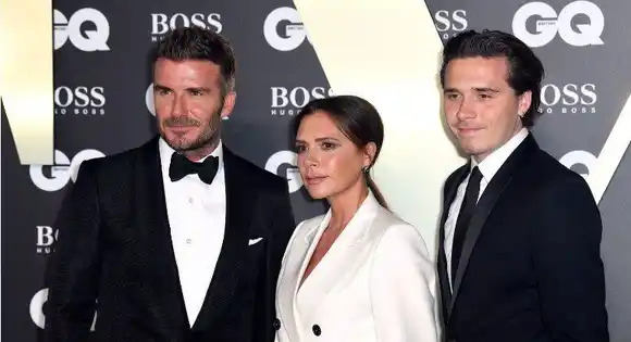 Se compromete Brooklyn Beckham