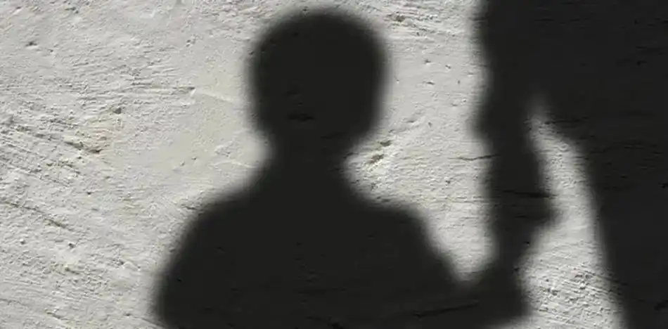 San Miguel: Captaba a niños a la salida de una escuela, los subía a su auto y los abusaba a cambio de 500 pesos y marihuana