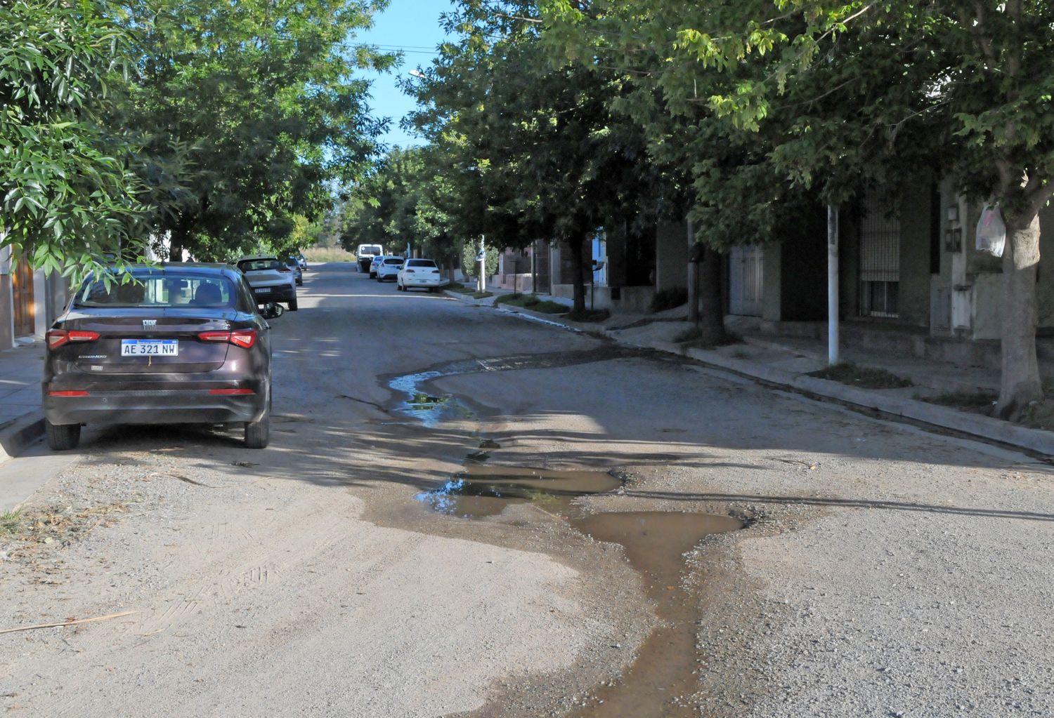 Vecinos del Falucho 22 reclaman que la cooperativa nunca hizo el asfalto que estaba previsto en el barrio
