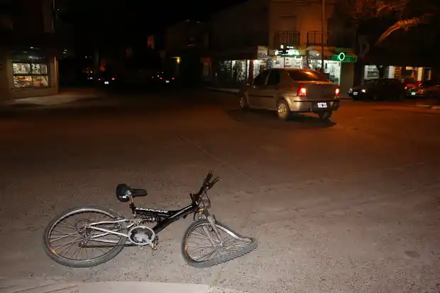 Hace instantes: Un ciclista de 14 años fue llevado al Hospital