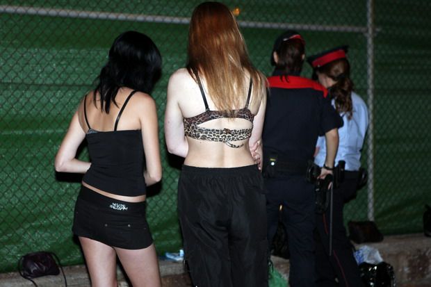 Impulsan un proyecto  de ley que buscará sancionar a los clientes de la prostitución
