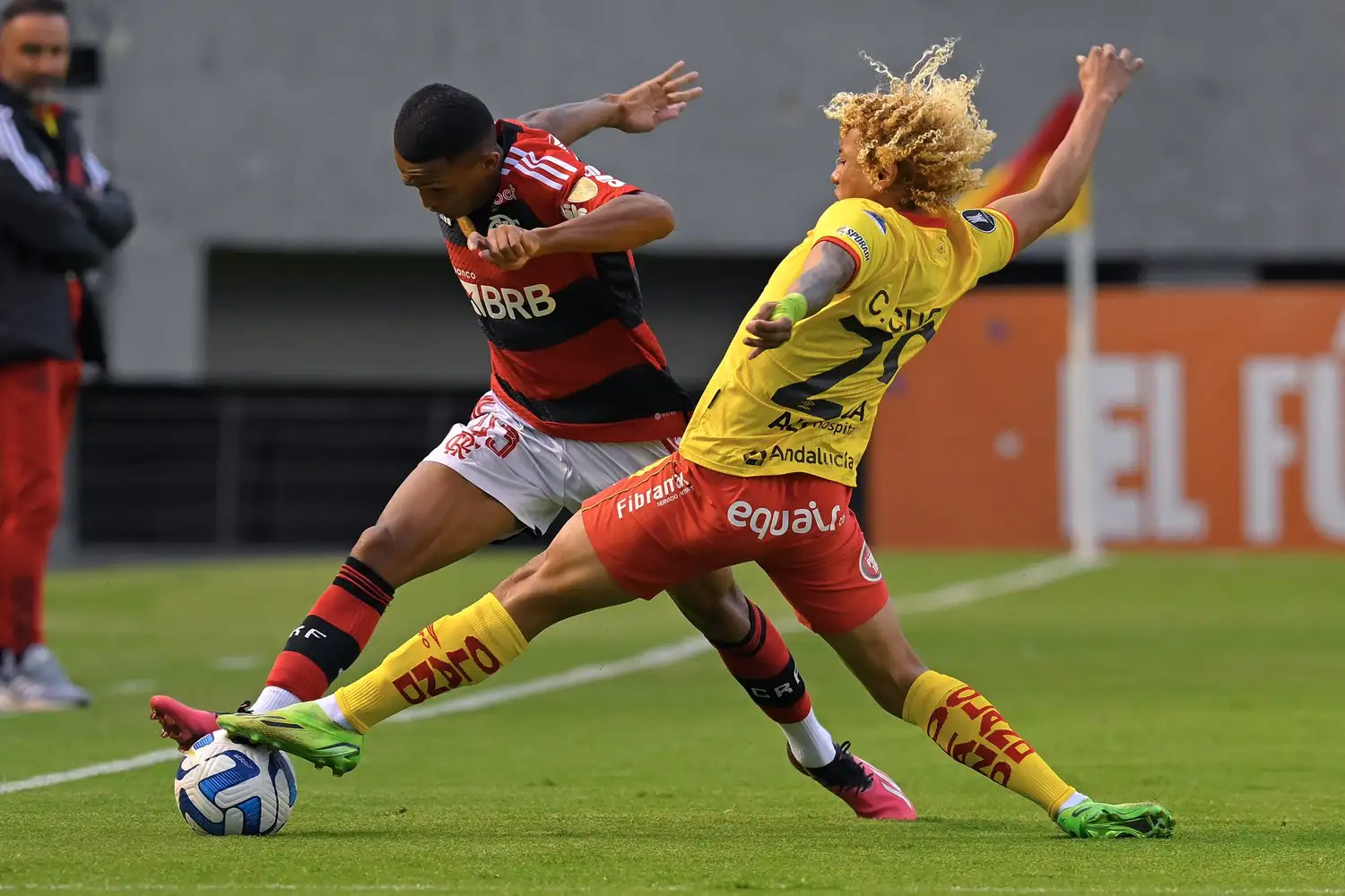 Aucas sorprendió a Flamengo