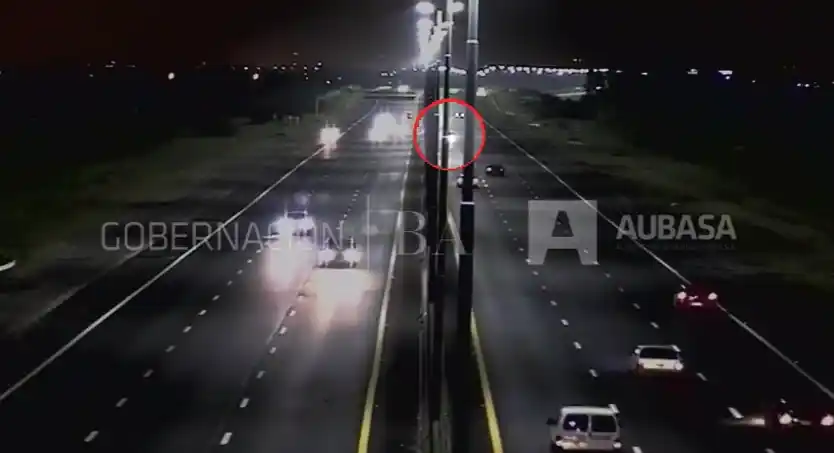 Video: Conductor ebrio manejó a contramano por Autopista Buenos Aires-La Plata