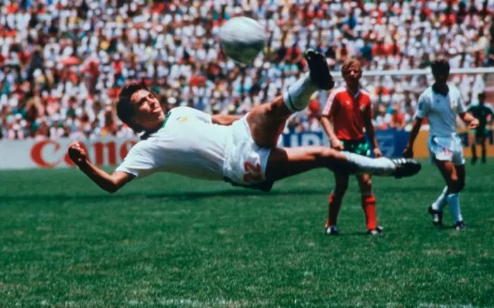 El gol del mexicano Negrete fue elegido como el mejor de los Mundiales