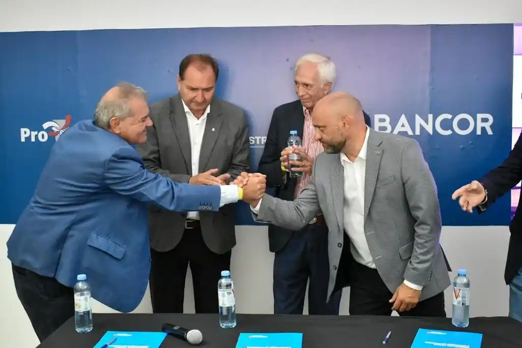 Los ministros de Santa Fe, Córdoba y Entre Ríos solicitan al Gobierno Nacional inversiones en logística y conectividad.