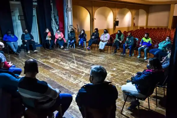 Reunión para comenzar los preparativos para el próximo carnaval infantil de Chascomús