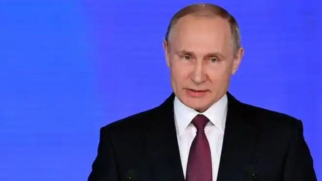 Putin asegura que tiene un "misil invencible que alcanzaría cualquier objetivo"