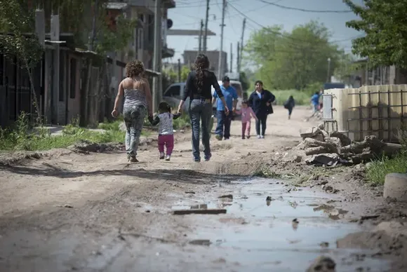 La UBA reveló cuáles son los peores municipios del conurbano para vivir: Ezeiza, Moreno y Merlo al fondo del ranking