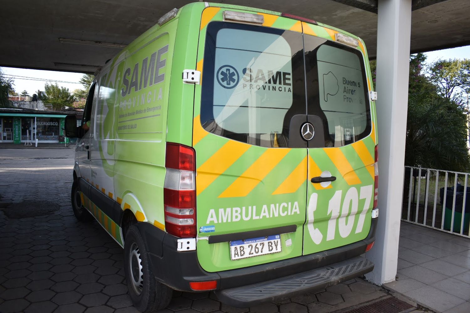 Río Tala: internaron a un hombre que tuvo un ataque de epilepsia y cayó sobre el fuego de la parrilla