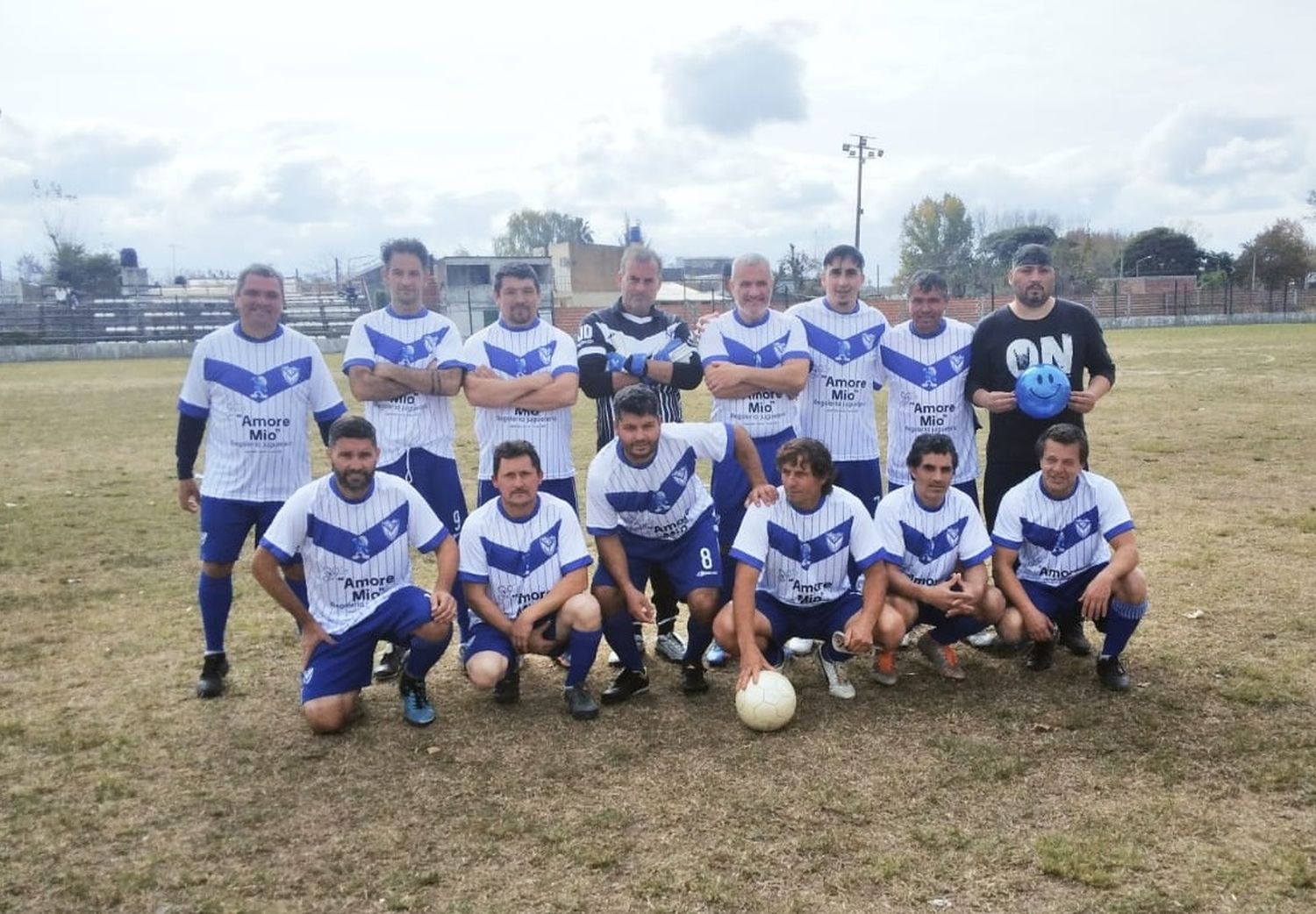 Juventud empató con La Vencedora y sigue puntero