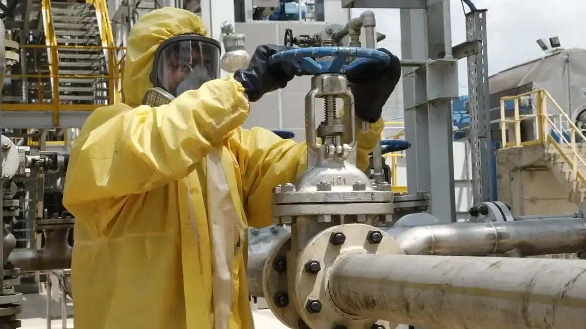 Para Santa Fe, los usuarios de GNC están pagando sobreprecios y pidió la intervención de organismos de control.