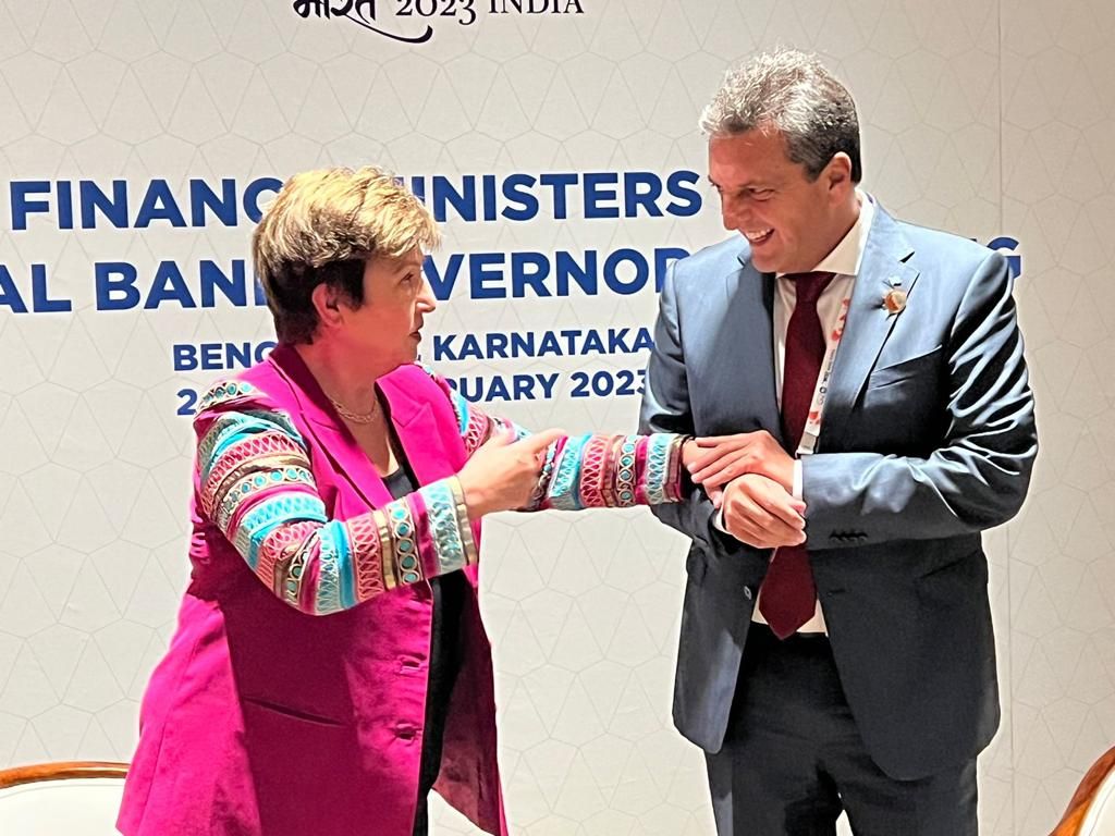 Georgieva y Massa, juntos en el marco del G20 que se lleva a cabo en India.