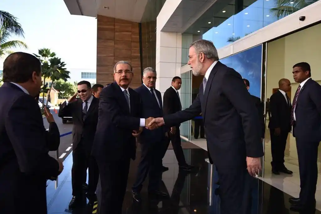 El Gobierno y la oposición de Venezuela iniciaron el  tercer día de negociaciones 