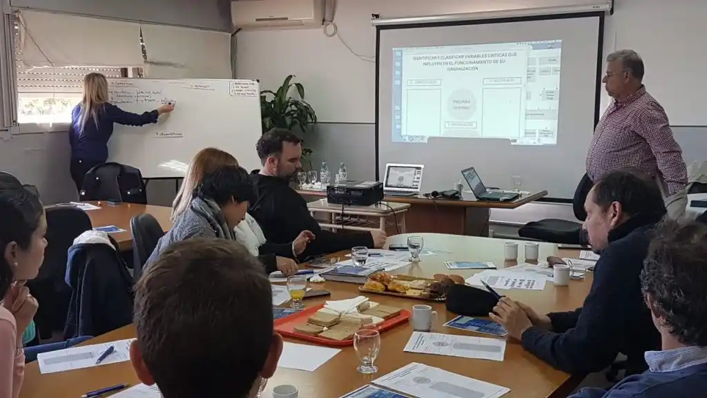 Se llevó a cabo un workshop para promocionar la tercera edición de GEOS