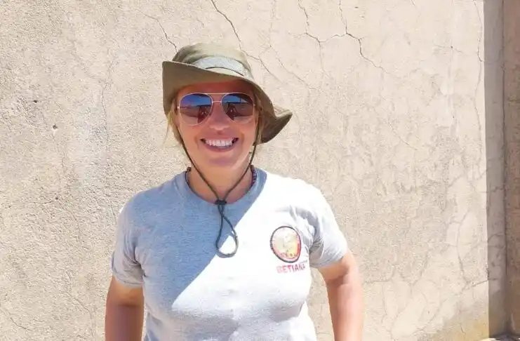 La historia de la bombera, brigadista y cantante que llegó de Entre Ríos a combatir los incendios en el Delta