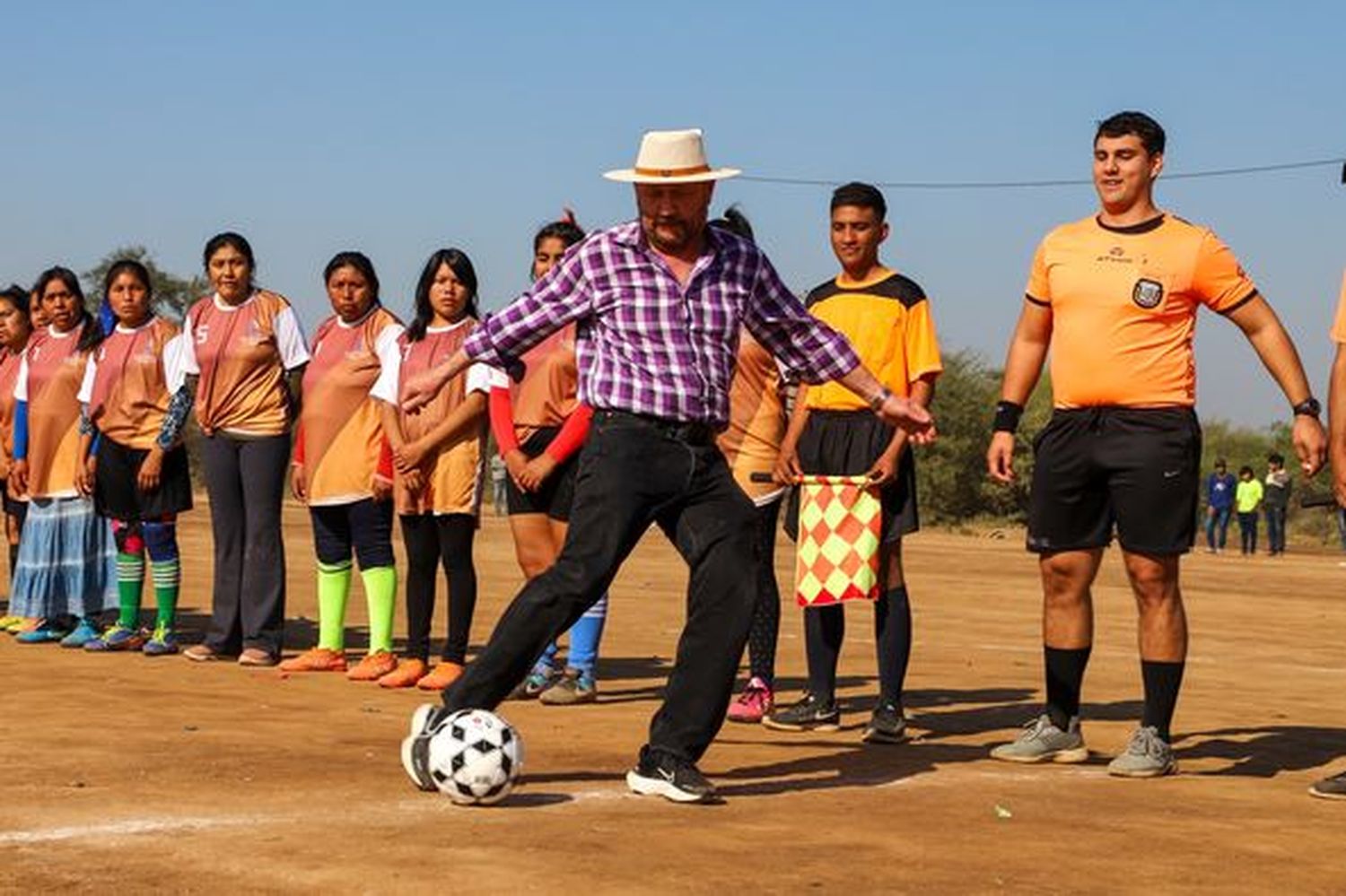 Se realizó la apertura oficial de la segunda edición del Torneo de la Amistad Copa Gildo Insfrán”