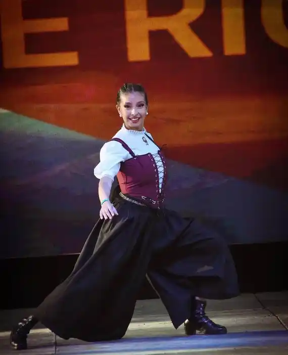 "El arte de bailar" Carla Sena