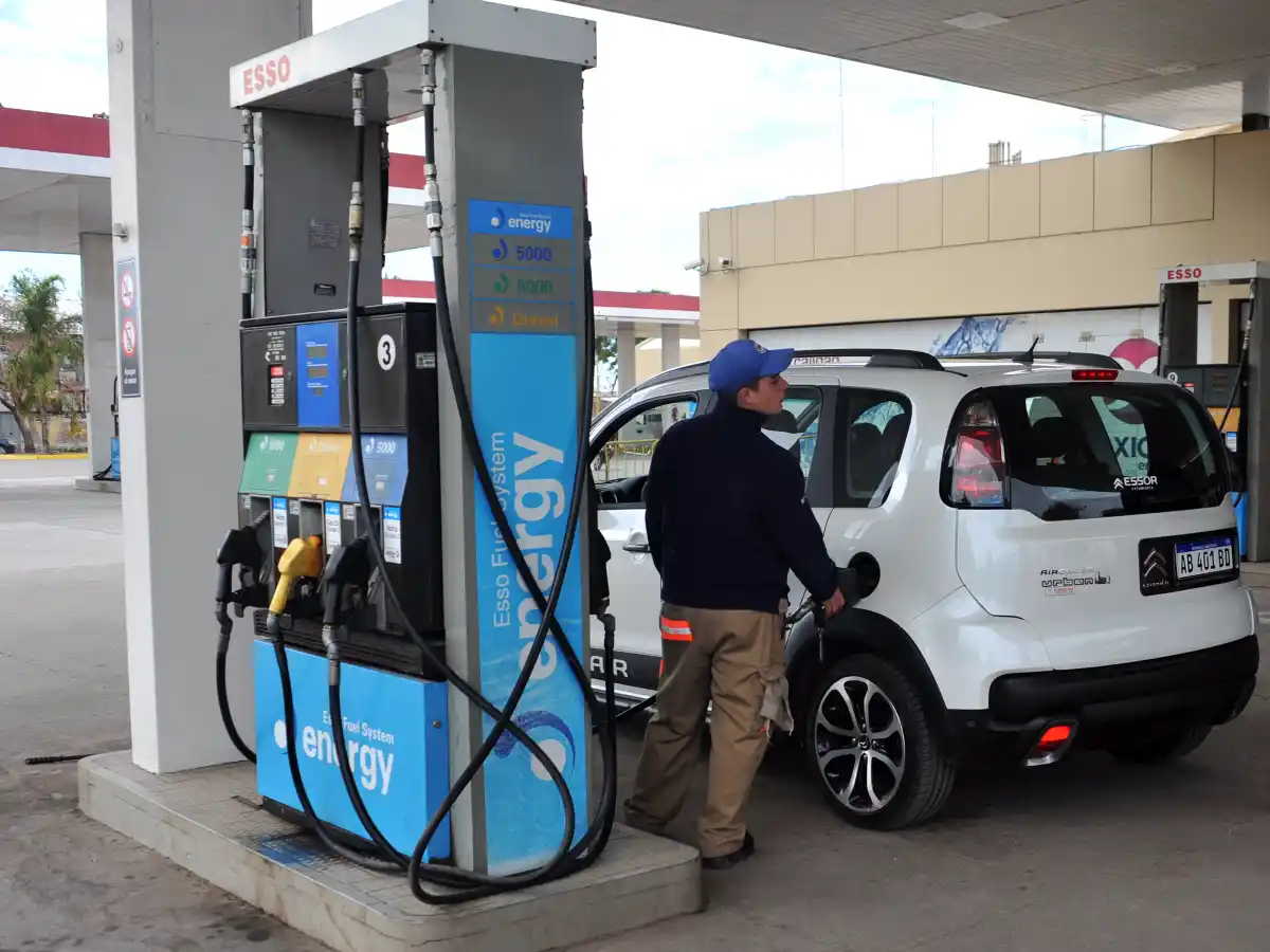 Expendedores reclaman que el precio de los combustibles no suba en lo que resta del año