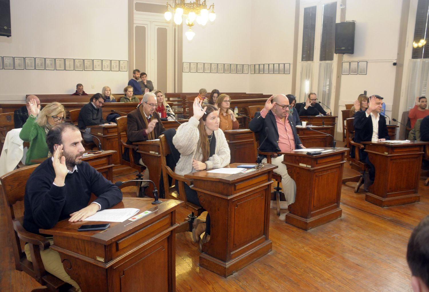 Crearon una banca social que otorgará microcréditos a emprendedores a través del Centro IDEB Tandil
